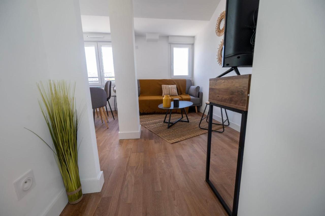 Ferienwohnung Le Poulorio 12 - T2 - Proche Gare - Dernier Etage By Locly Lorient Exterior foto